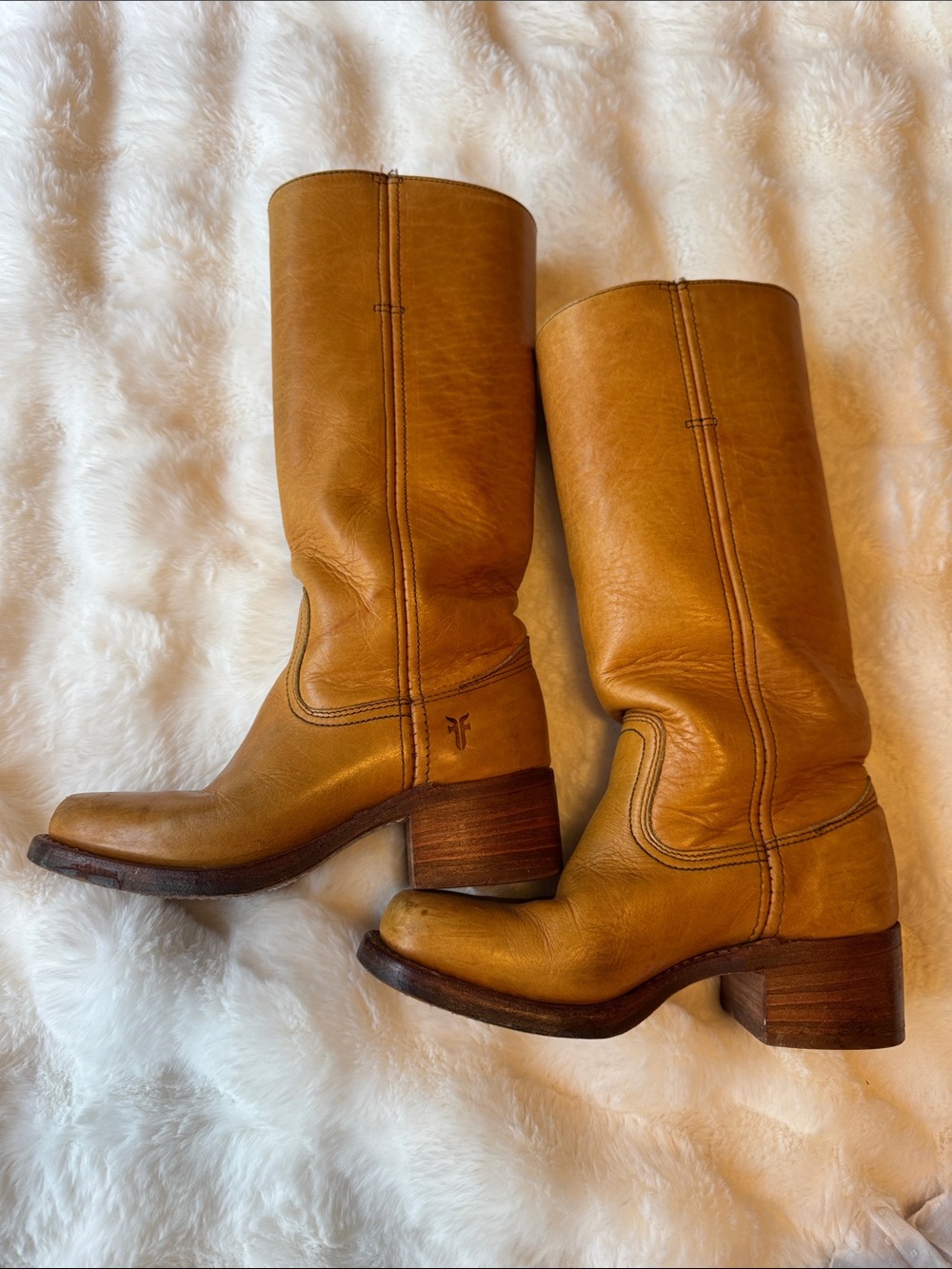 Vintage Frye banana Leather Pull-On Campus Boots